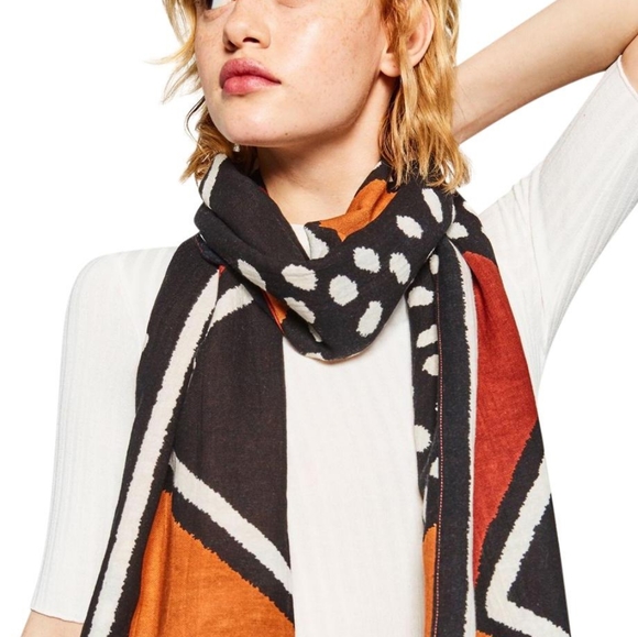 IOS Zara geometric scarf - Picture 1 of 2